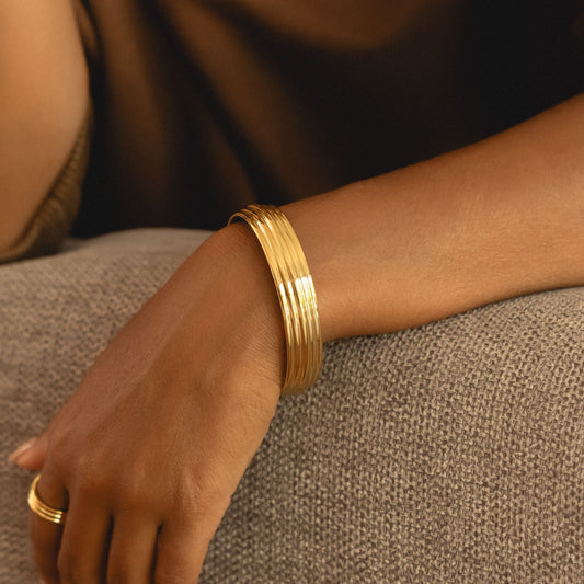 Linea Cuff